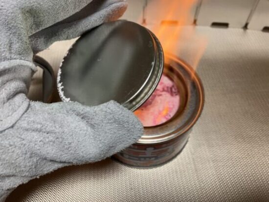 トップ丸缶の火を消す