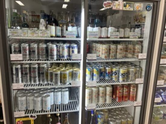 色々な種類のお酒が販売