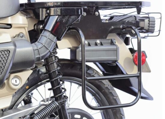 CT125ハンターカブに取り付け可能なサイドバッグサポート②:キジマ(KIJIMA) サイドバッグサポート CT125ハンターカブ 210-4764