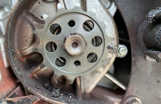 新しいスプロケットをCT125ハンターカブに装着